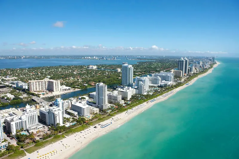 Costa de Miami desde el aire